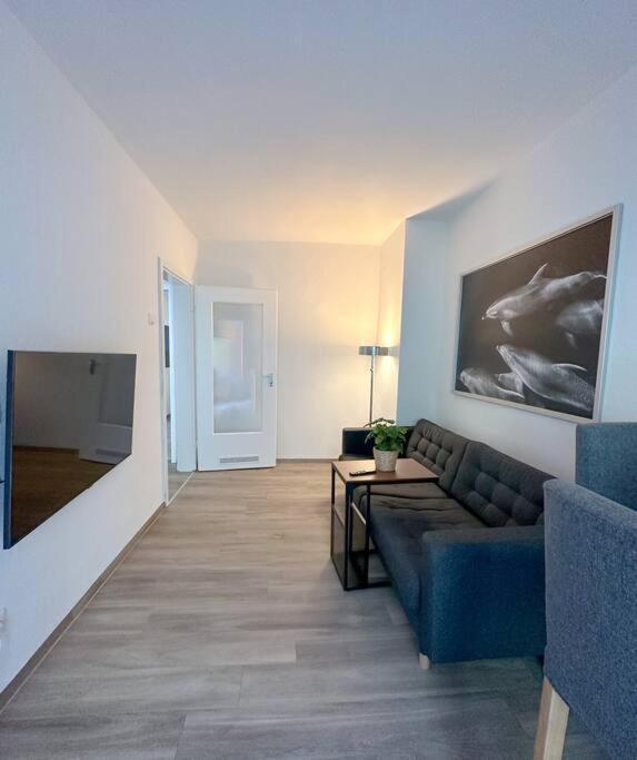 Apprtment With Netflix, 2tv Essen